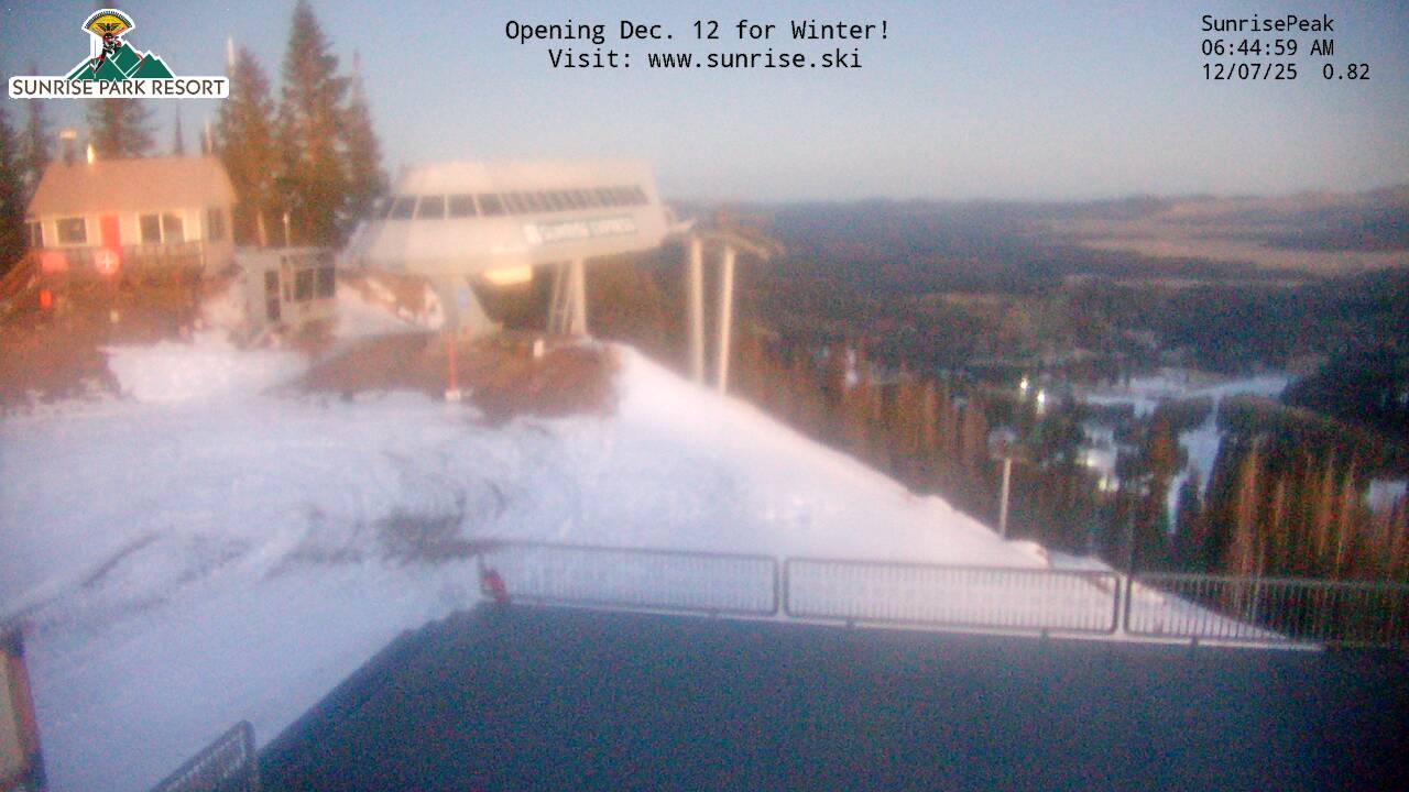 Thumbnail for current weather camera view from Sunrise Park Resort 10650 ft elev in Greer, Arizona