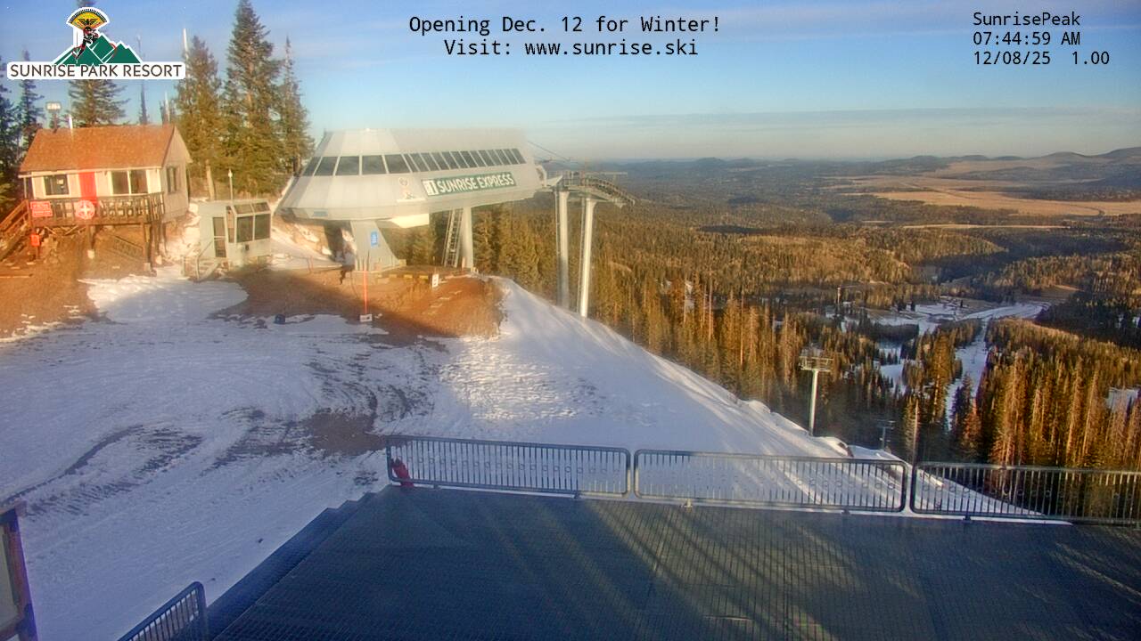 Thumbnail for current weather camera view from Sunrise Park Resort 10650 ft elev in Greer, Arizona