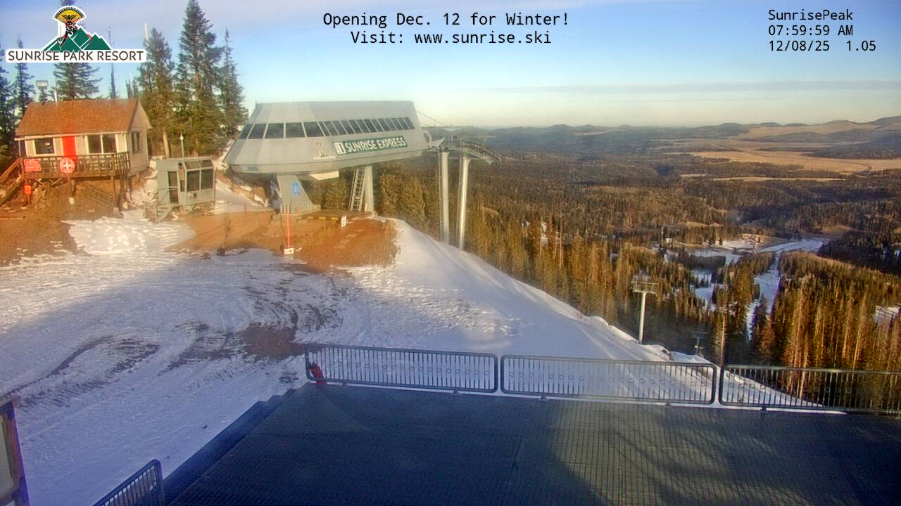 Thumbnail for current weather camera view from Sunrise Park Resort 10650 ft elev in Greer, Arizona
