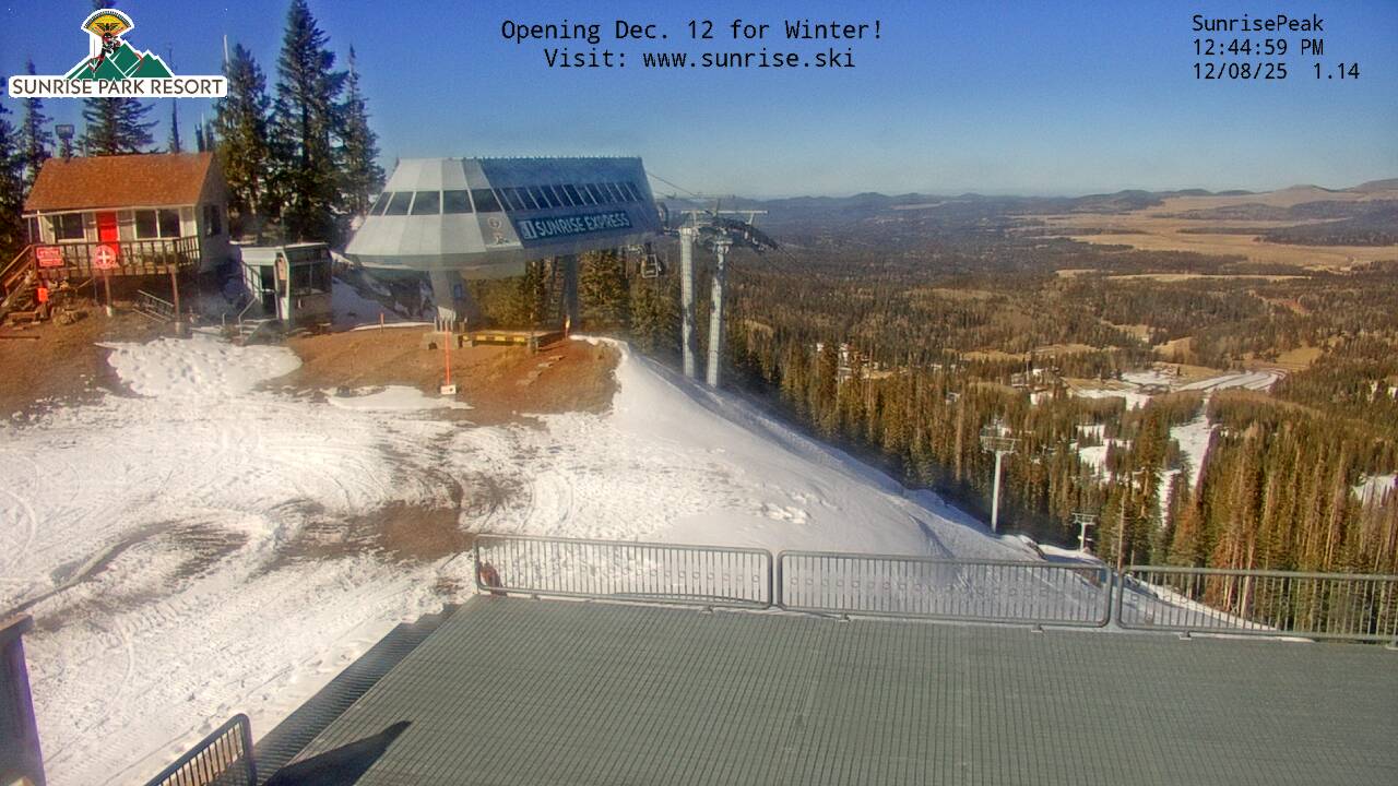 Thumbnail for current weather camera view from Sunrise Park Resort 10650 ft elev in Greer, Arizona