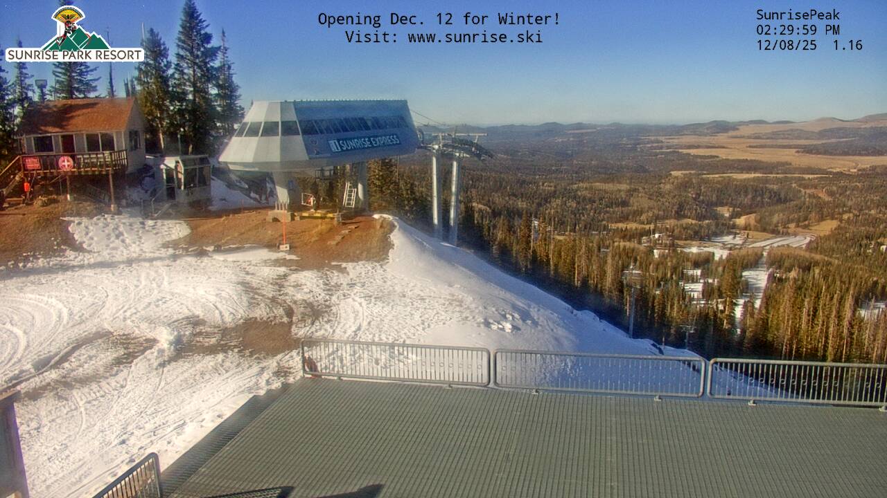 Thumbnail for current weather camera view from Sunrise Park Resort 10650 ft elev in Greer, Arizona