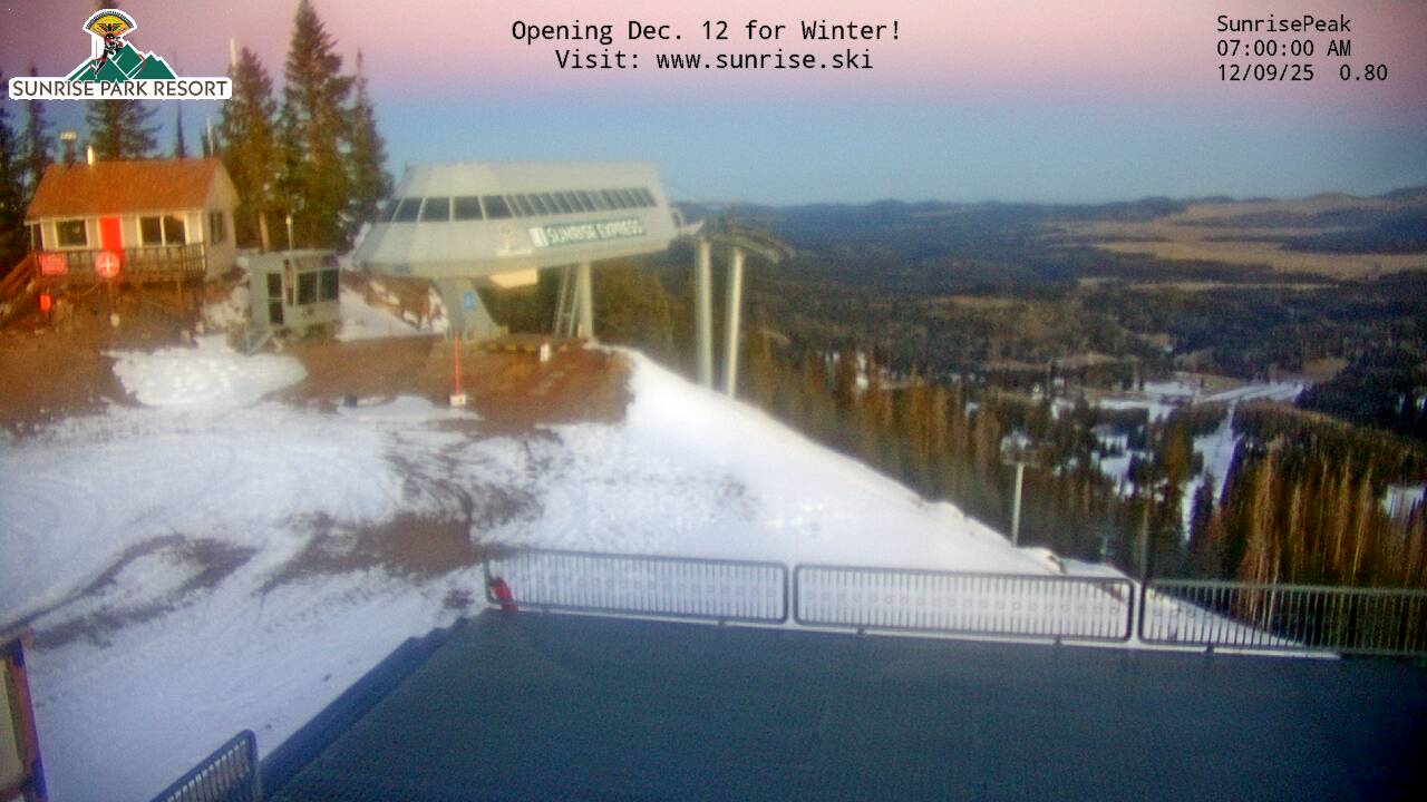 Thumbnail for current weather camera view from Sunrise Park Resort 10650 ft elev in Greer, Arizona