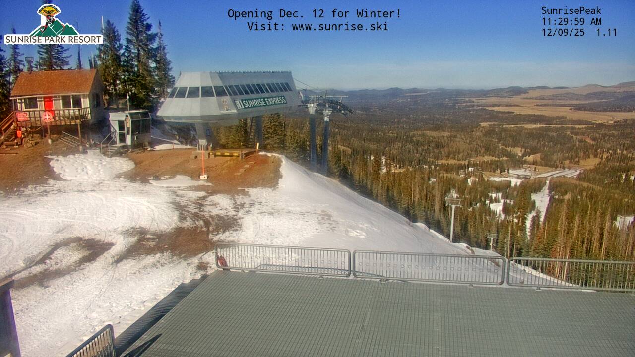 Thumbnail for current weather camera view from Sunrise Park Resort 10650 ft elev in Greer, Arizona