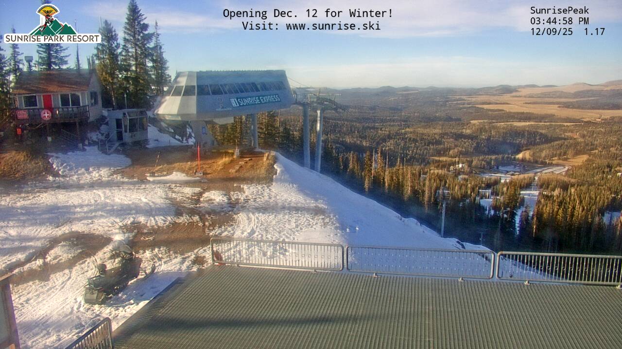 Thumbnail for current weather camera view from Sunrise Park Resort 10650 ft elev in Greer, Arizona