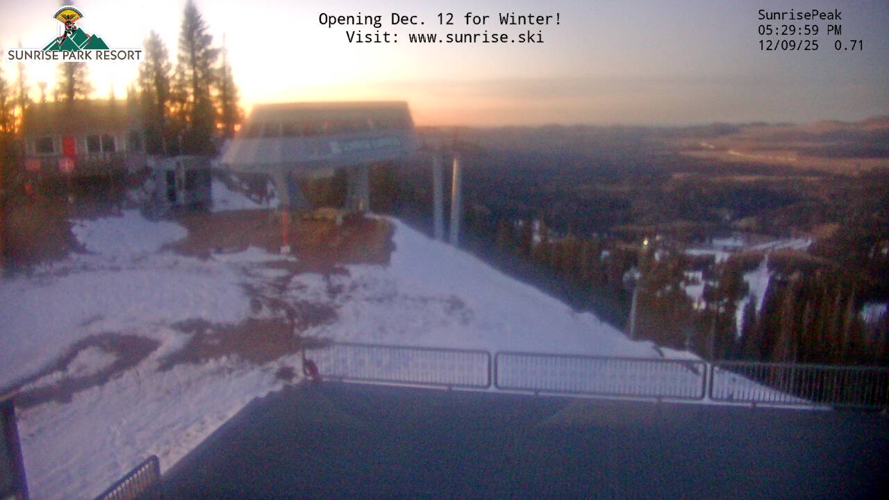 Thumbnail for current weather camera view from Sunrise Park Resort 10650 ft elev in Greer, Arizona