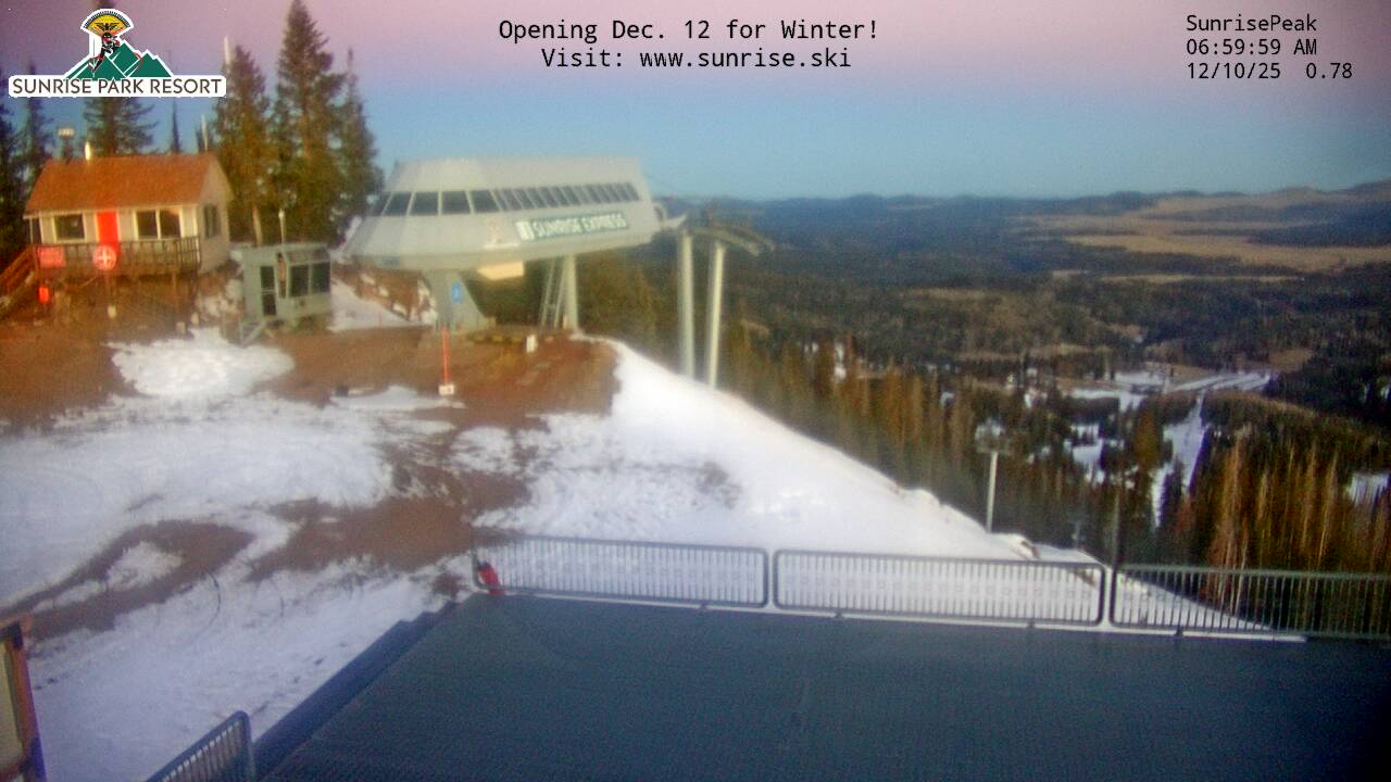 Thumbnail for current weather camera view from Sunrise Park Resort 10650 ft elev in Greer, Arizona