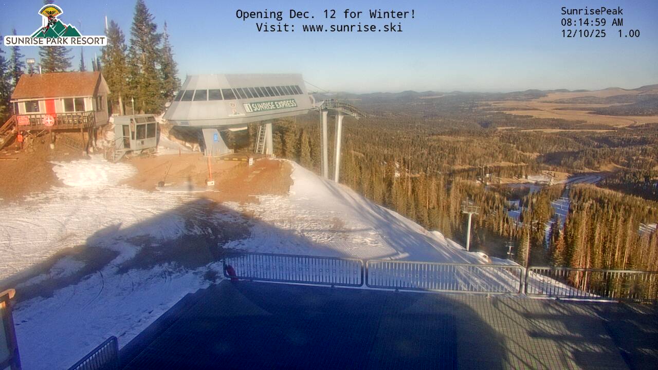 Thumbnail for current weather camera view from Sunrise Park Resort 10650 ft elev in Greer, Arizona