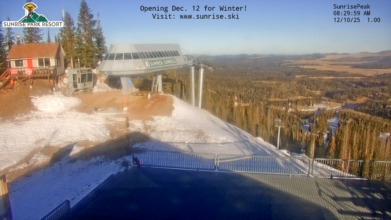 Thumbnail for current weather camera view from Sunrise Park Resort 10650 ft elev in Greer, Arizona