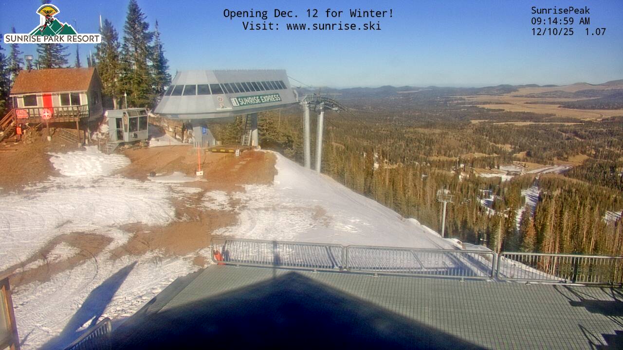 Thumbnail for current weather camera view from Sunrise Park Resort 10650 ft elev in Greer, Arizona