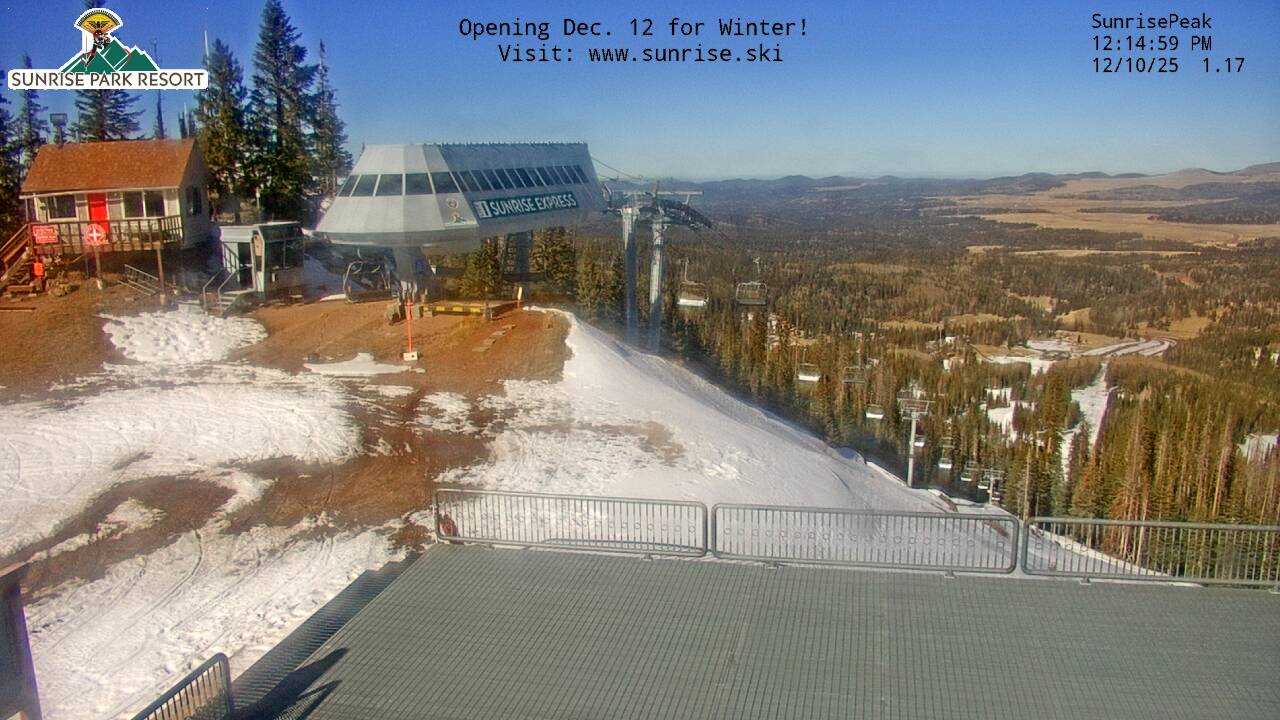 Thumbnail for current weather camera view from Sunrise Park Resort 10650 ft elev in Greer, Arizona