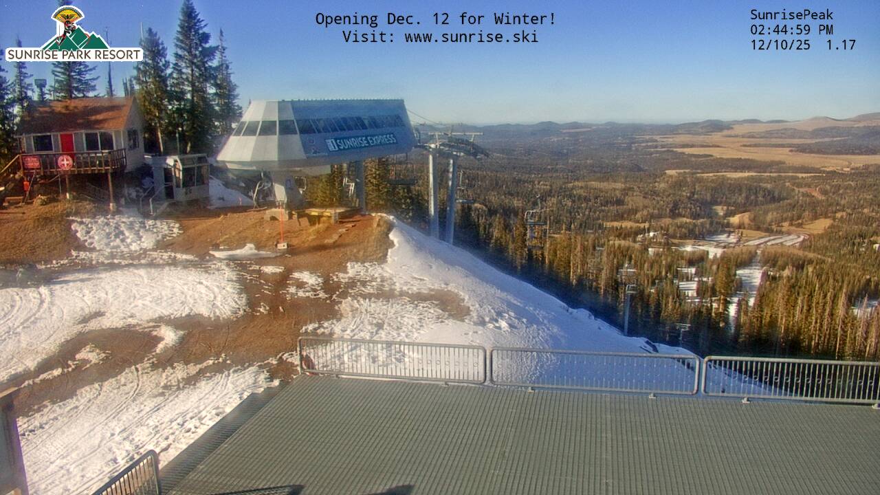 Thumbnail for current weather camera view from Sunrise Park Resort 10650 ft elev in Greer, Arizona
