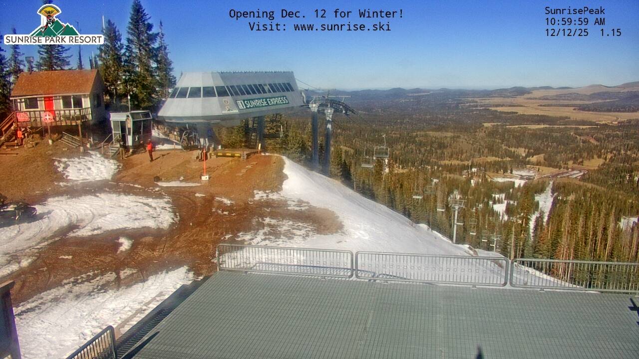 Thumbnail for current weather camera view from Sunrise Park Resort 10650 ft elev in Greer, Arizona