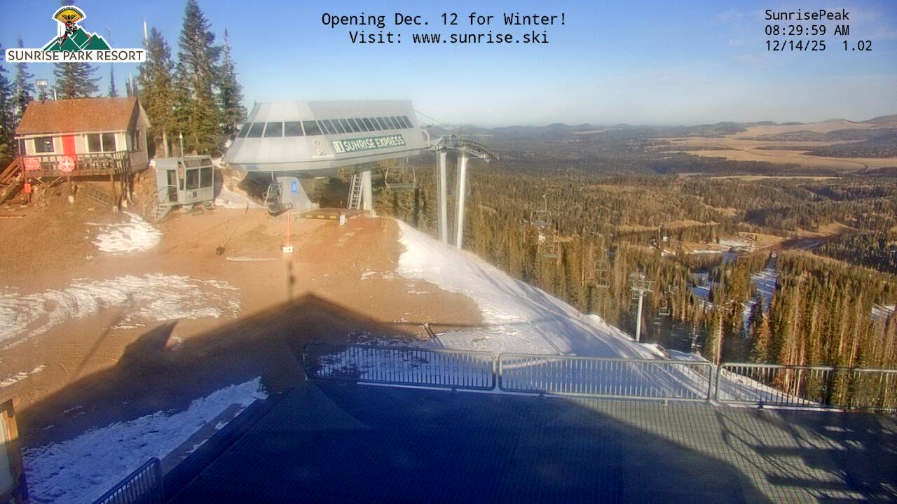 Thumbnail for current weather camera view from Sunrise Park Resort 10650 ft elev in Greer, Arizona