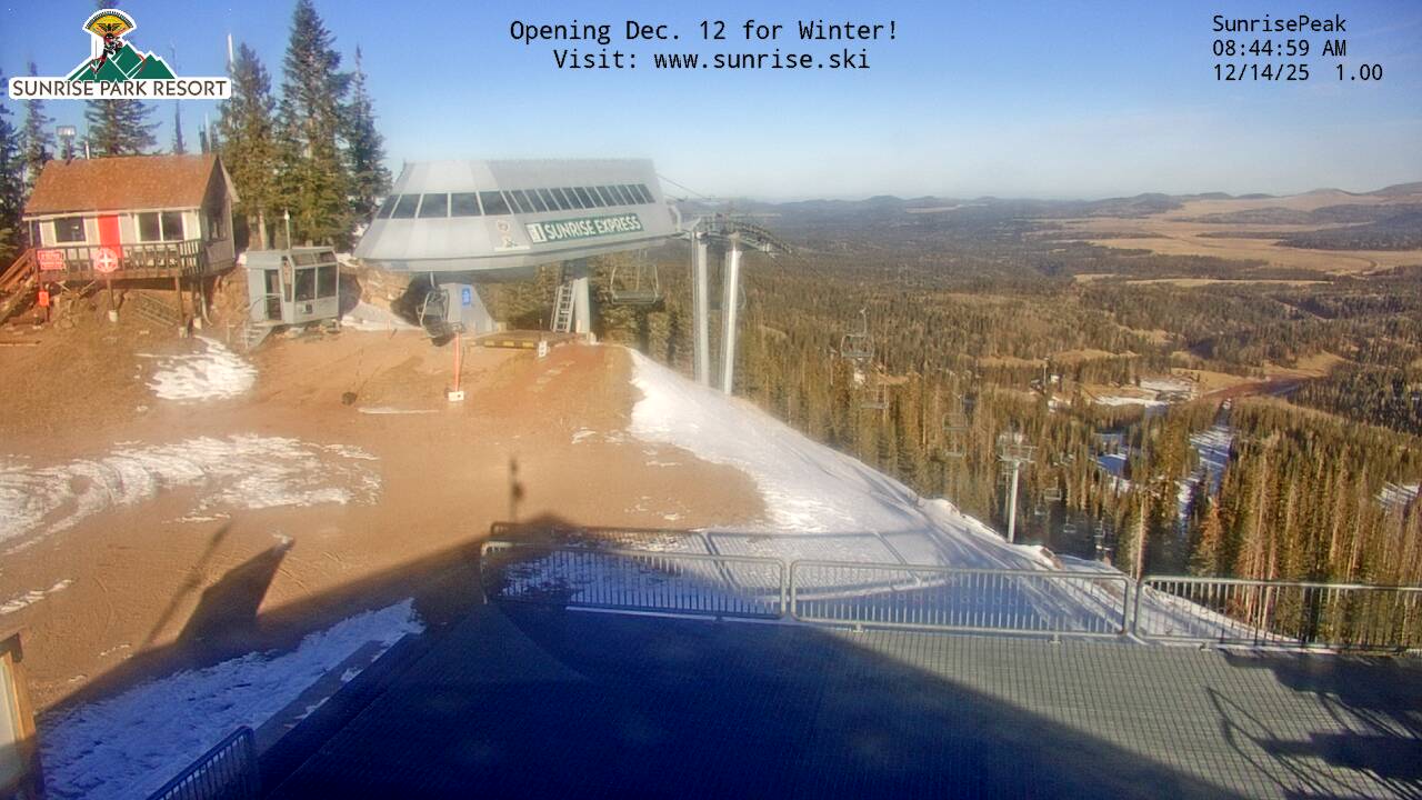 Thumbnail for current weather camera view from Sunrise Park Resort 10650 ft elev in Greer, Arizona