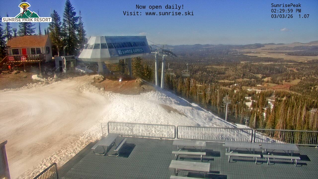 Thumbnail for current weather camera view from Sunrise Park Resort 10650 ft elev in Greer, Arizona