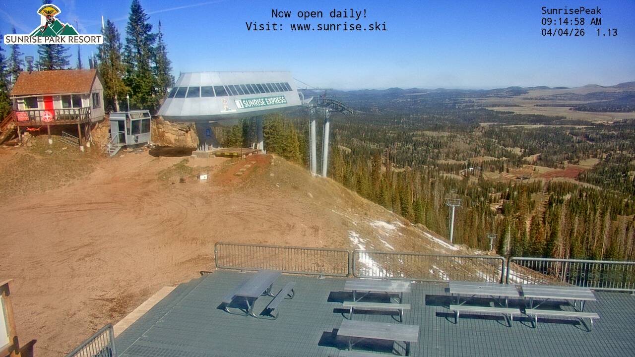 Thumbnail for current weather camera view from Sunrise Park Resort 10650 ft elev in Greer, Arizona