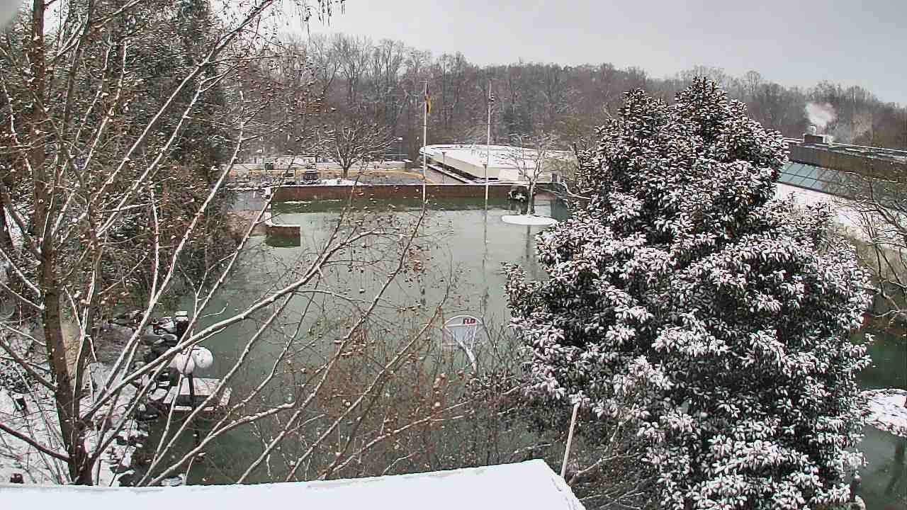 Thumbnail for current weather camera view from German School of Washington in Potomac, Maryland