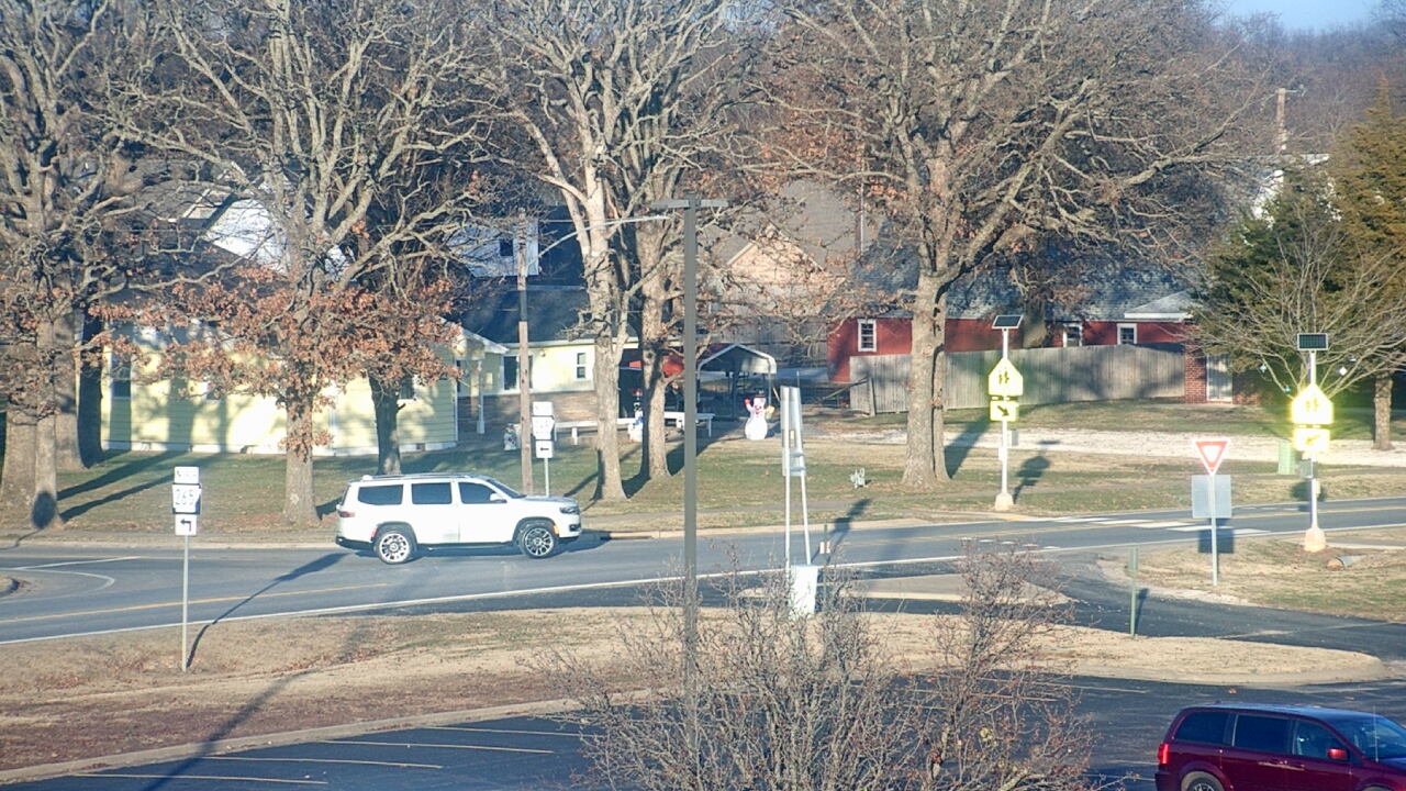 Thumbnail for current weather camera view from Pea Ridge HS in Pea Ridge, Arkansas
