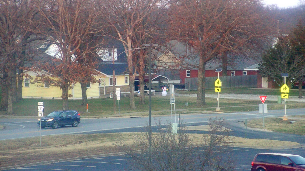 Thumbnail for current weather camera view from Pea Ridge HS in Pea Ridge, Arkansas