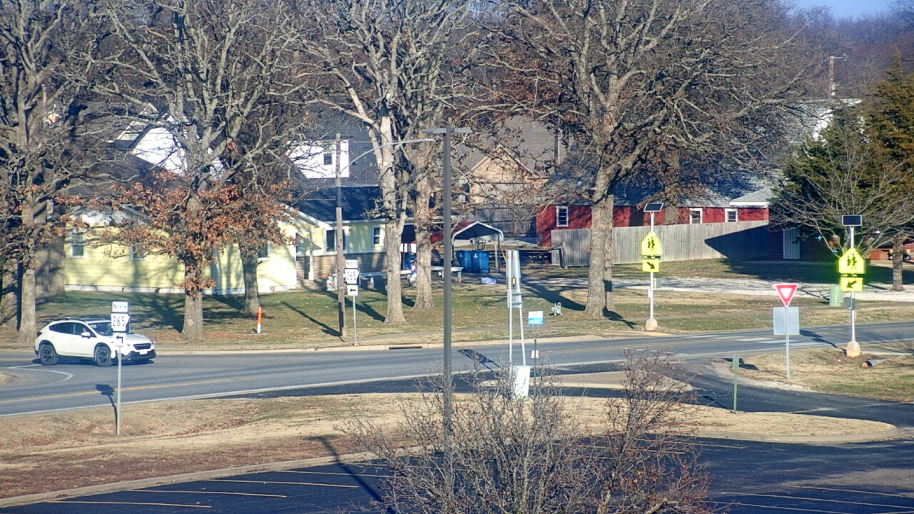 Thumbnail for current weather camera view from Pea Ridge HS in Pea Ridge, Arkansas