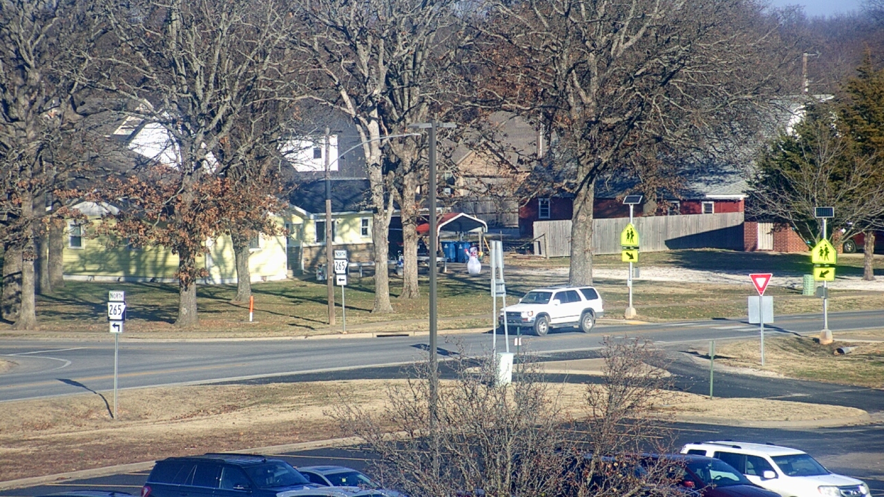 Thumbnail for current weather camera view from Pea Ridge HS in Pea Ridge, Arkansas