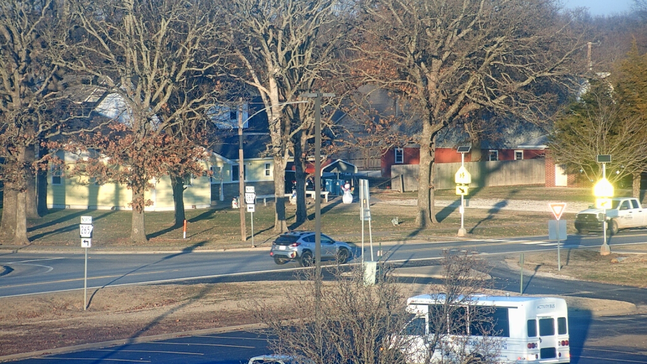 Thumbnail for current weather camera view from Pea Ridge HS in Pea Ridge, Arkansas