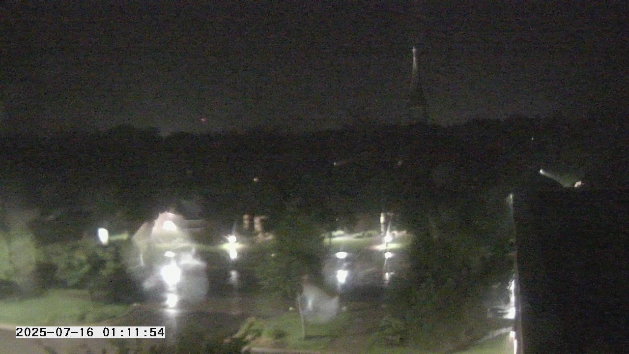 Thumbnail for current weather camera view from St. Michael Catholic School in Prior Lake, Minnesota