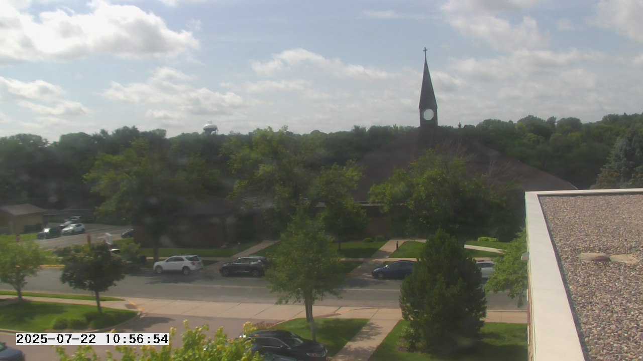 Thumbnail for current weather camera view from St. Michael Catholic School in Prior Lake, Minnesota