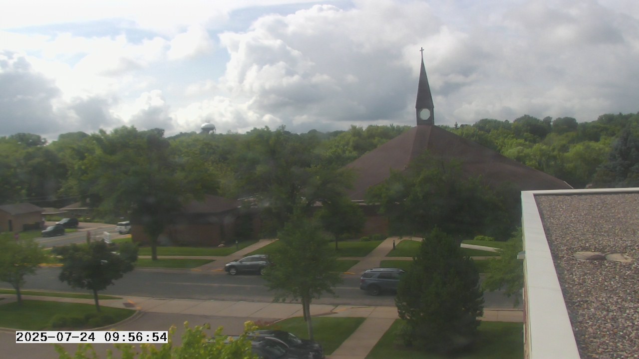 Thumbnail for current weather camera view from St. Michael Catholic School in Prior Lake, Minnesota