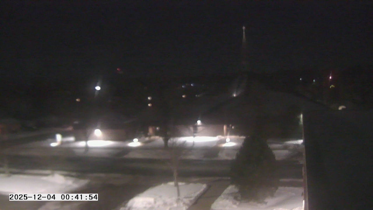 Thumbnail for current weather camera view from St. Michael Catholic School in Prior Lake, Minnesota