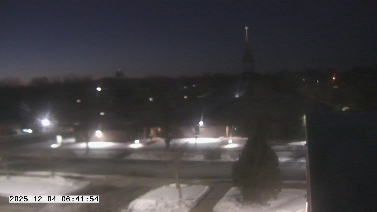 Thumbnail for current weather camera view from St. Michael Catholic School in Prior Lake, Minnesota
