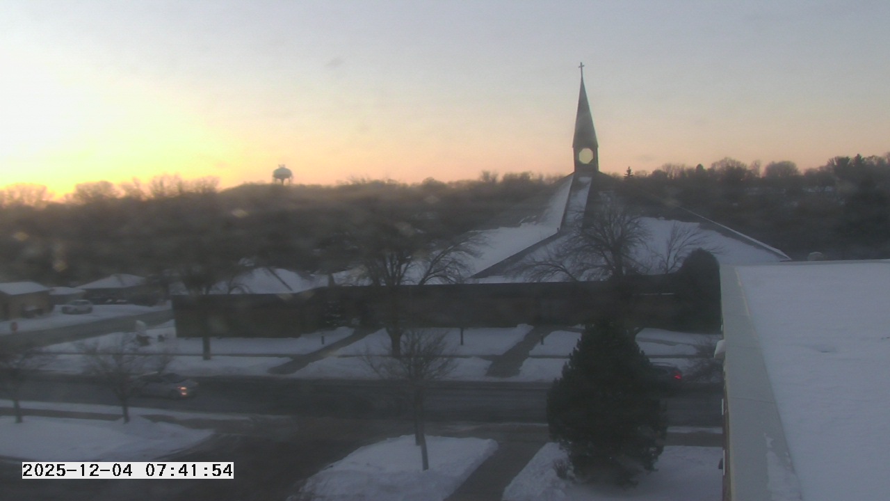 Thumbnail for current weather camera view from St. Michael Catholic School in Prior Lake, Minnesota