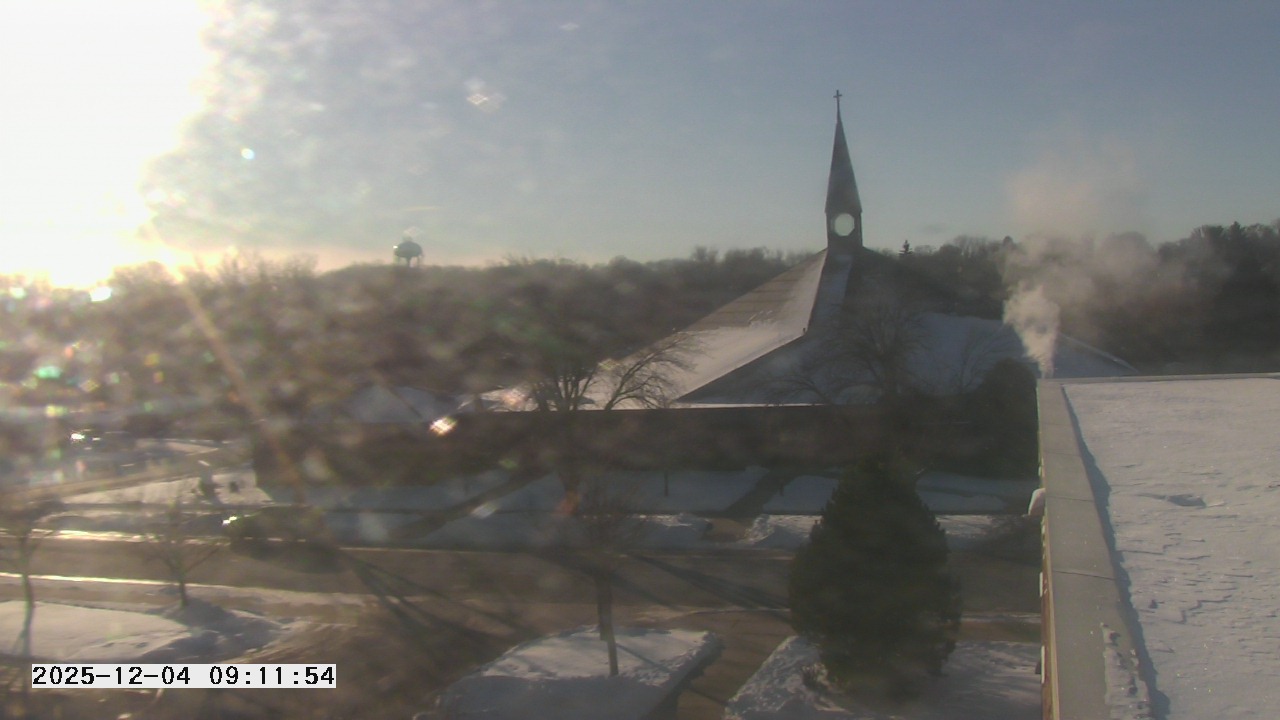 Thumbnail for current weather camera view from St. Michael Catholic School in Prior Lake, Minnesota