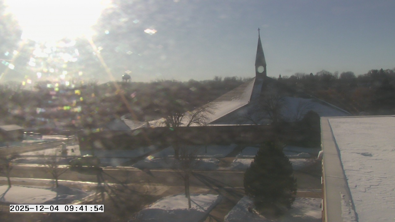 Thumbnail for current weather camera view from St. Michael Catholic School in Prior Lake, Minnesota