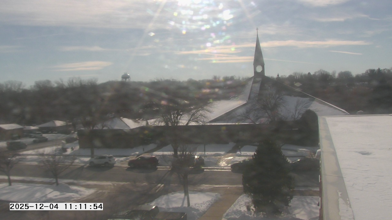 Thumbnail for current weather camera view from St. Michael Catholic School in Prior Lake, Minnesota