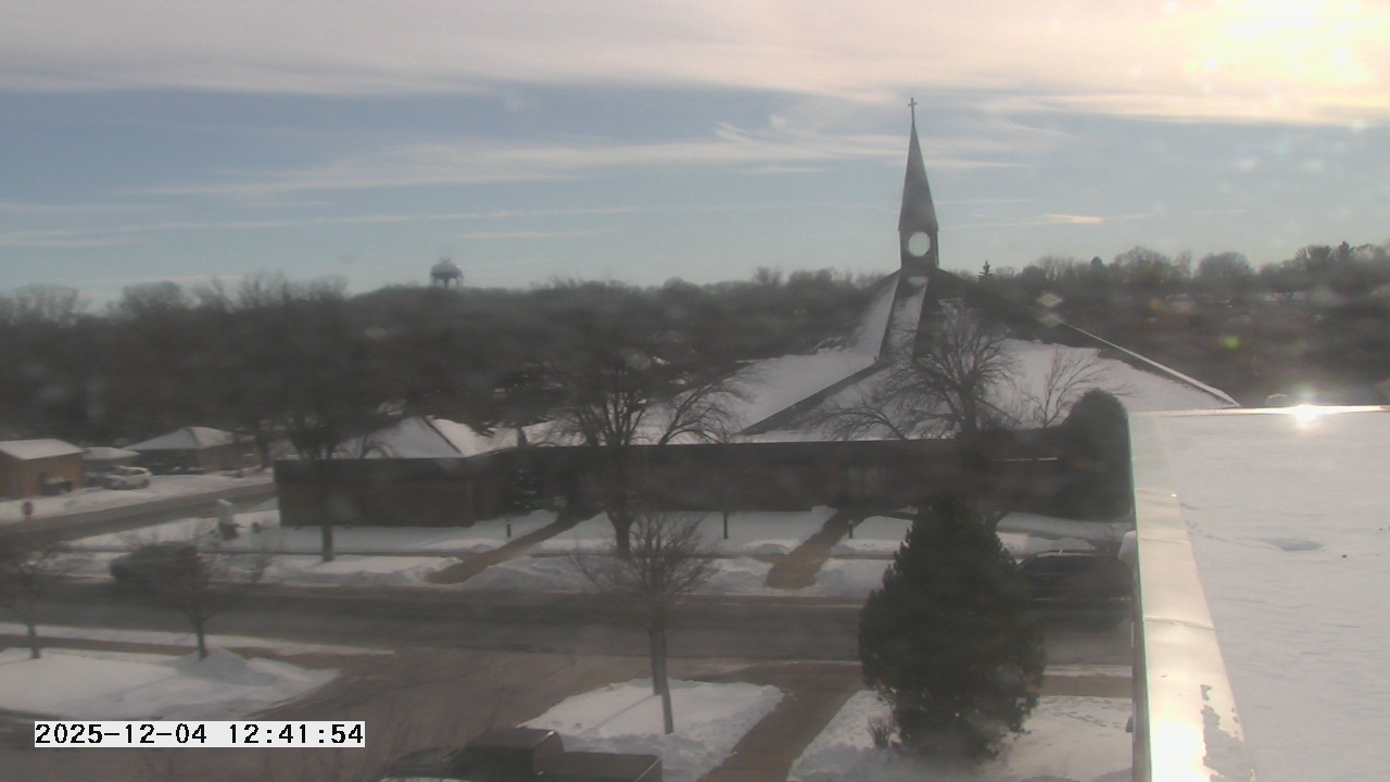 Thumbnail for current weather camera view from St. Michael Catholic School in Prior Lake, Minnesota
