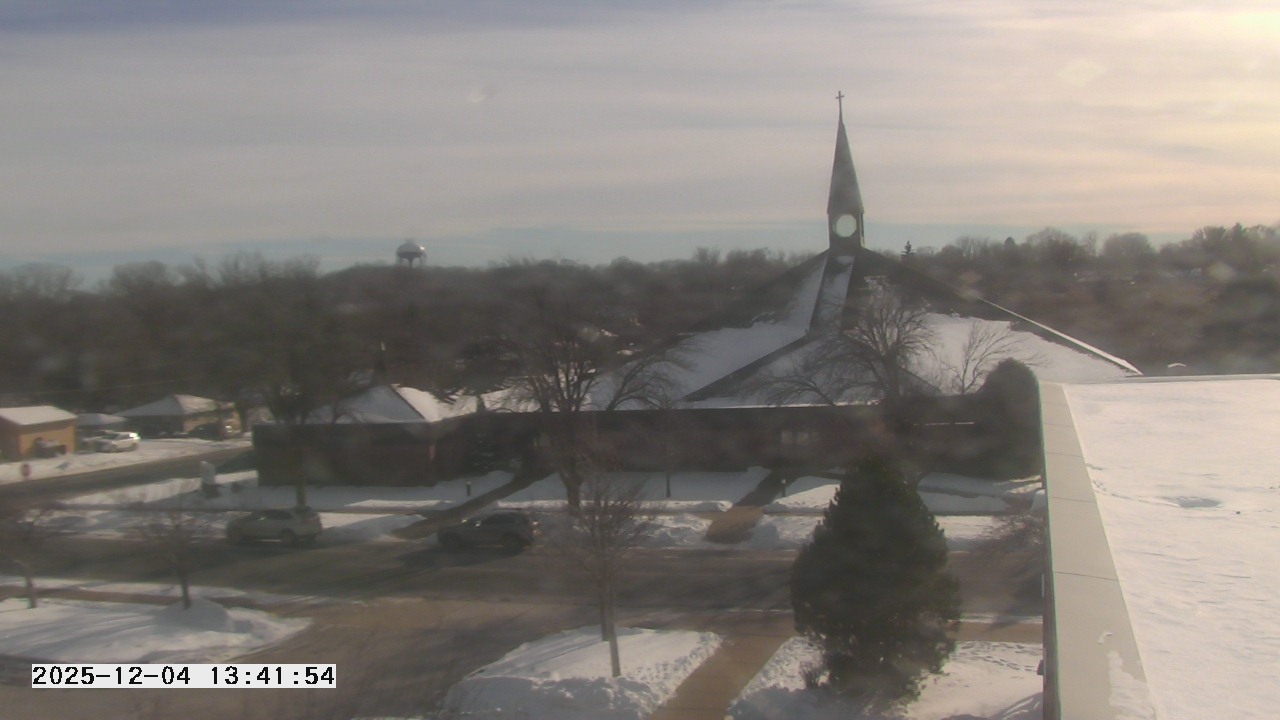 Thumbnail for current weather camera view from St. Michael Catholic School in Prior Lake, Minnesota