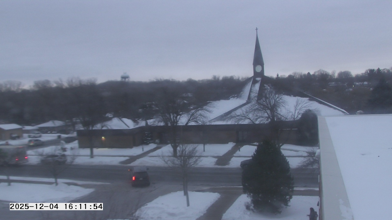 Thumbnail for current weather camera view from St. Michael Catholic School in Prior Lake, Minnesota