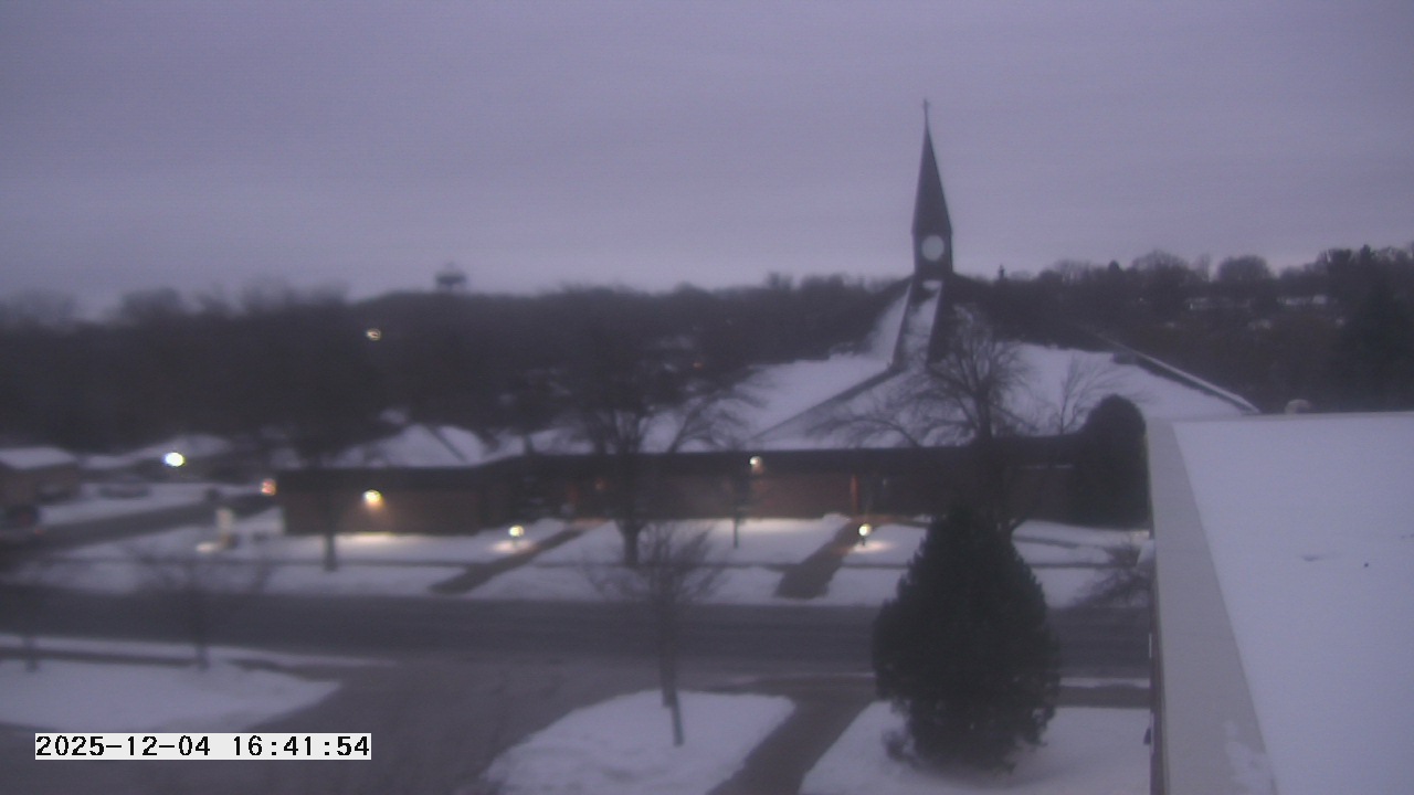 Thumbnail for current weather camera view from St. Michael Catholic School in Prior Lake, Minnesota