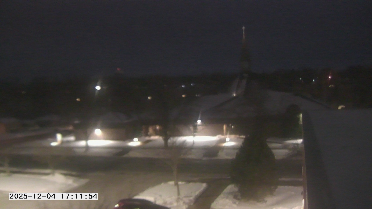 Thumbnail for current weather camera view from St. Michael Catholic School in Prior Lake, Minnesota