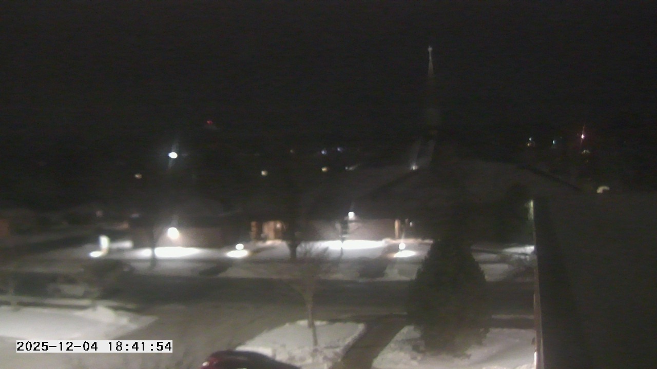 Thumbnail for current weather camera view from St. Michael Catholic School in Prior Lake, Minnesota