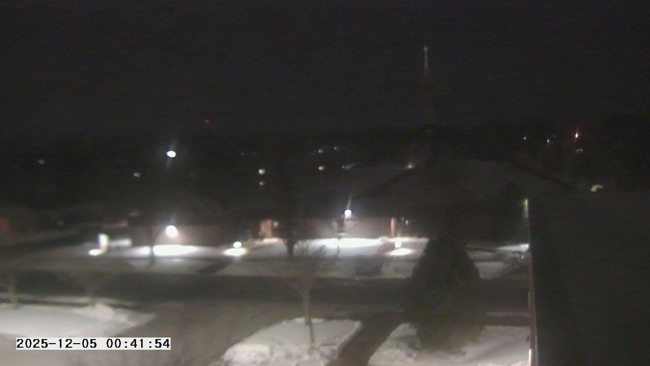 Thumbnail for current weather camera view from St. Michael Catholic School in Prior Lake, Minnesota