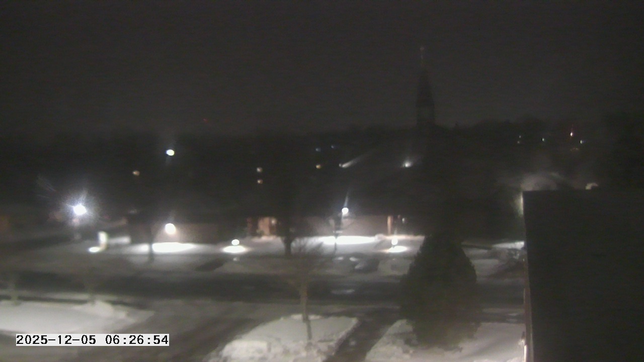 Thumbnail for current weather camera view from St. Michael Catholic School in Prior Lake, Minnesota