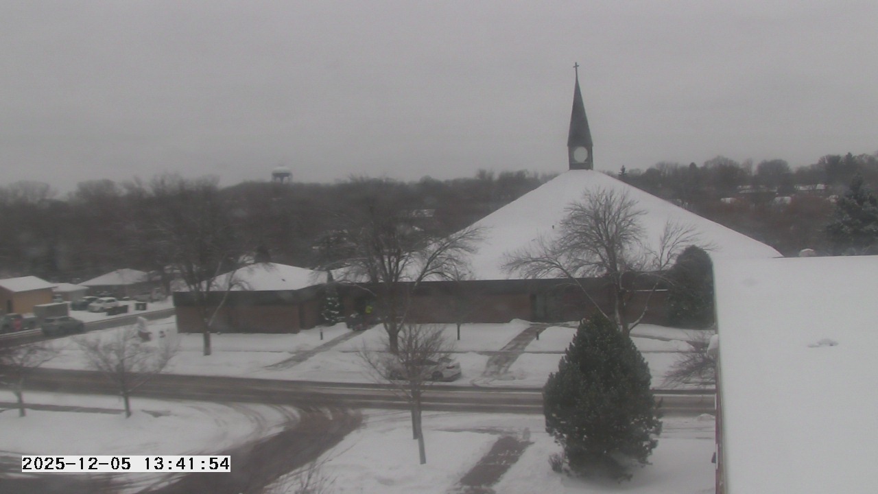 Thumbnail for current weather camera view from St. Michael Catholic School in Prior Lake, Minnesota