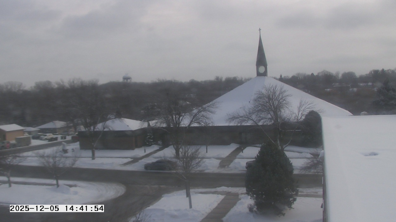 Thumbnail for current weather camera view from St. Michael Catholic School in Prior Lake, Minnesota