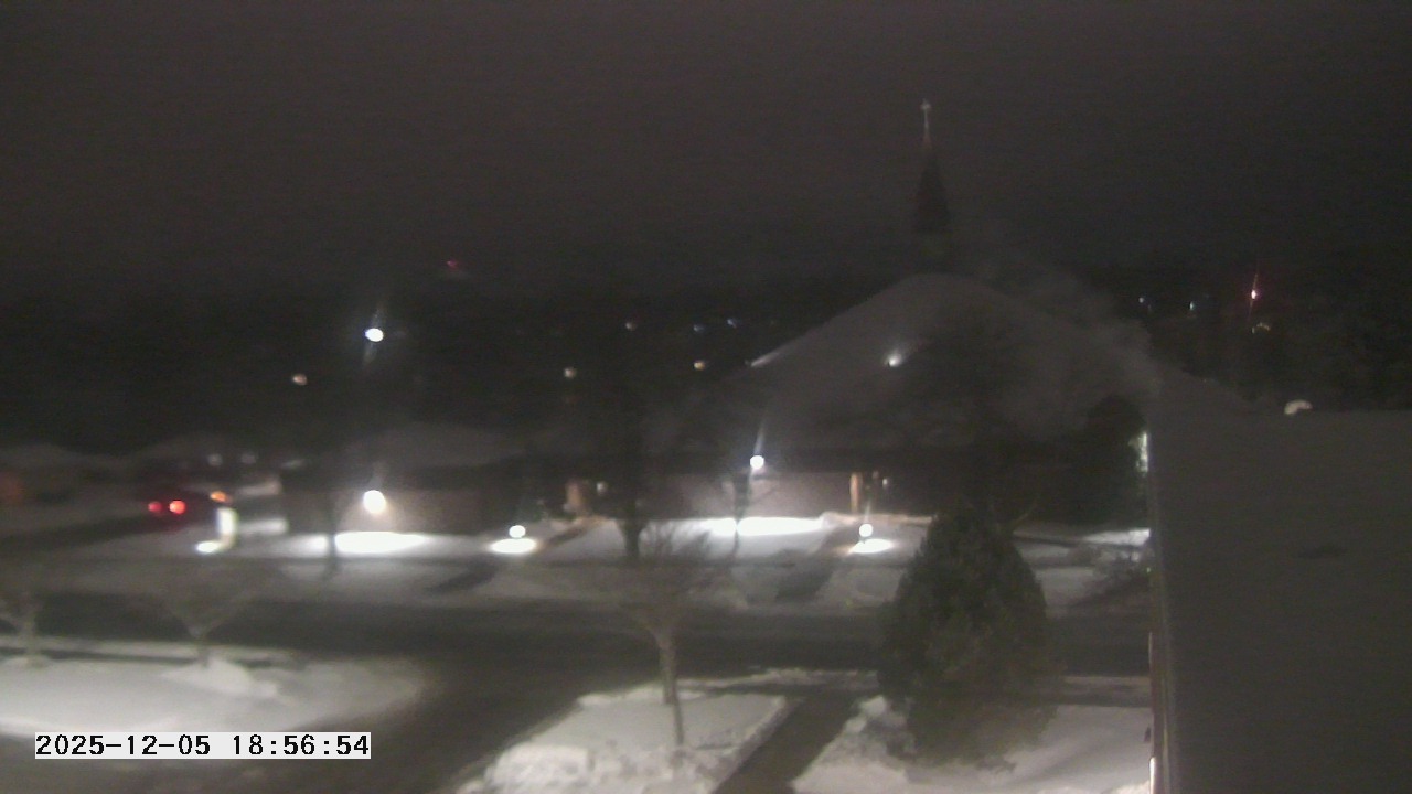 Thumbnail for current weather camera view from St. Michael Catholic School in Prior Lake, Minnesota