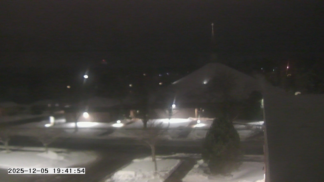 Thumbnail for current weather camera view from St. Michael Catholic School in Prior Lake, Minnesota