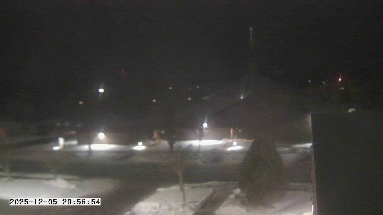Thumbnail for current weather camera view from St. Michael Catholic School in Prior Lake, Minnesota