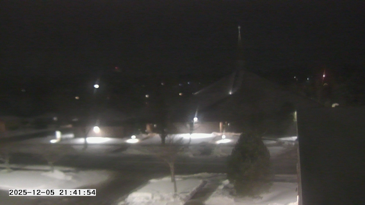 Thumbnail for current weather camera view from St. Michael Catholic School in Prior Lake, Minnesota