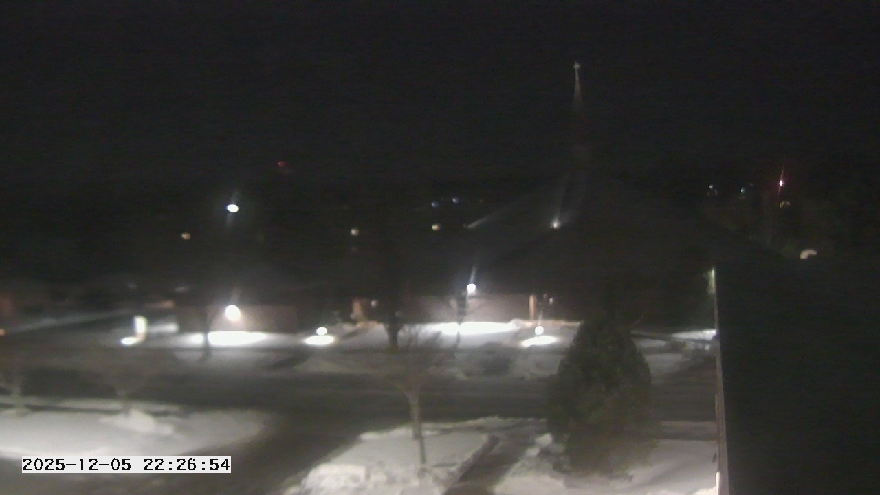 Thumbnail for current weather camera view from St. Michael Catholic School in Prior Lake, Minnesota